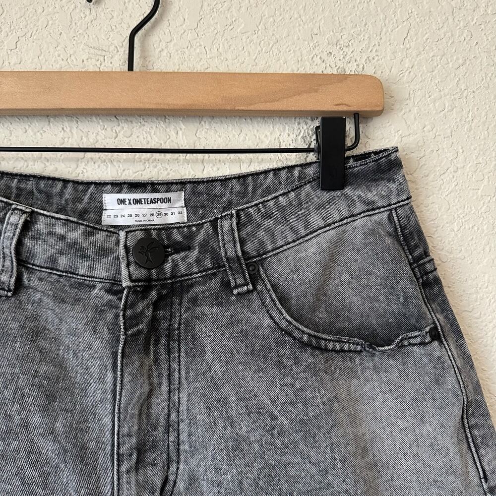 One Teaspoon Grey Acid Wash High-Rise Cutoff Jean Shorts - Picture 4 of 12